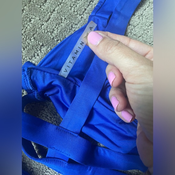 Vitamin A bikini neutra top and Annabelle bottoms - Picture 4 of 5